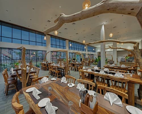 1741081725_0_Pavri - Multicuisine Restaurant