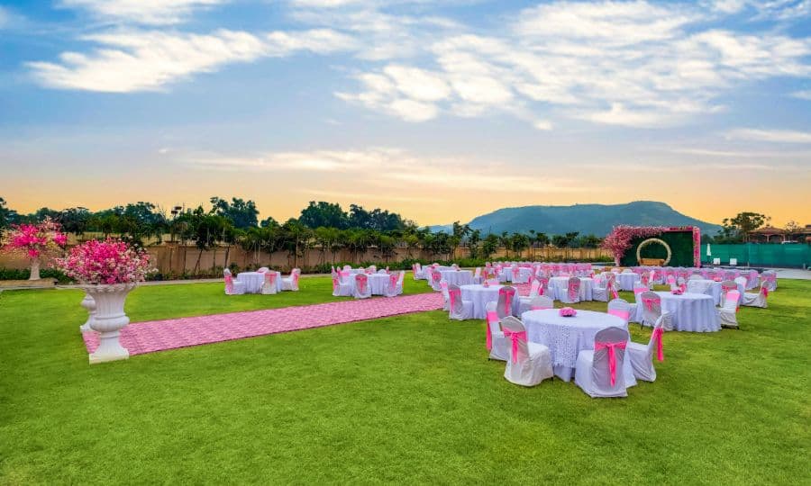 1743068986_4_Fern_Ecotel_Lonavala_Lawn_02