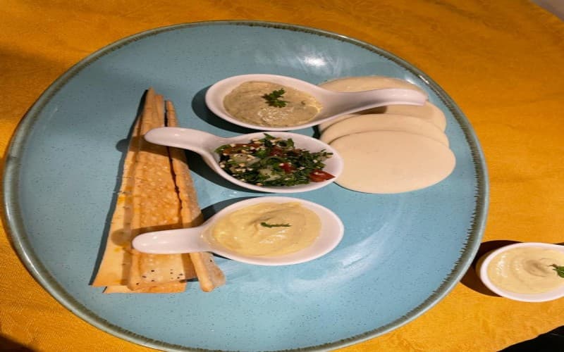 1744804341_1_Dapoli_Dining_Azzure_pool_cafe_05