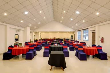 Banquet Kings Court - Abhijit Bhattacharjee.jpg
